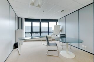   BEZONS (95): à louer plateau de 255 m2 de bureaux dans l'ensemble Rivière Parc Bezons