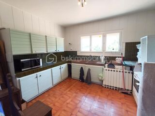  Maison à vendre 12 pièces 241 m²