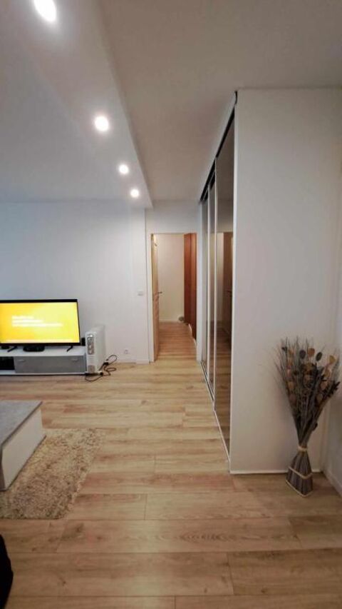  Appartement � louer 4 pi�ces 77 m�