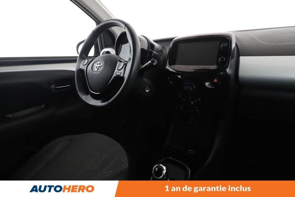Aygo 1.0 VVT-i X-Play X-Shift 5P 69 ch 2016 occasion 92130 Issy-les-Moulineaux