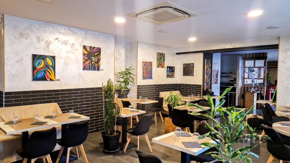   � VENDRE � Fonds de commerce Restaurant / Bar � Licence IV � Emplacement n�1 � Cluses 