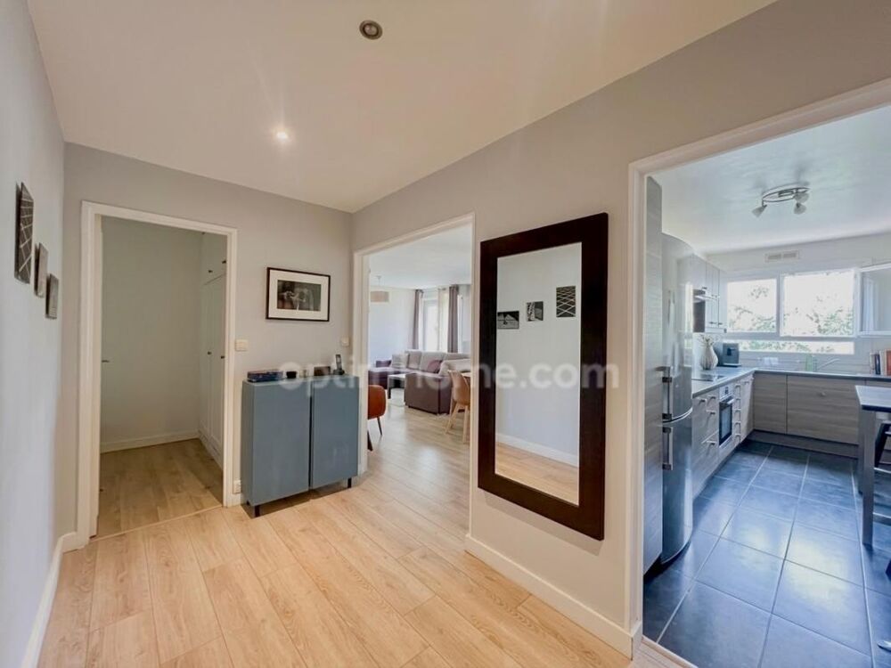 Vente Appartement Appartement 4 pièces LE PLESSIS BOUCHARD (95) place de parking et terrasse Le plessis bouchard