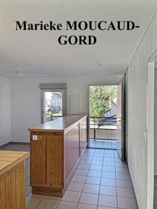 Vente Appartement Appartement Beauzac type T4 90 m2 trois chambres, balcon et garage sans ascenseur Beauzac