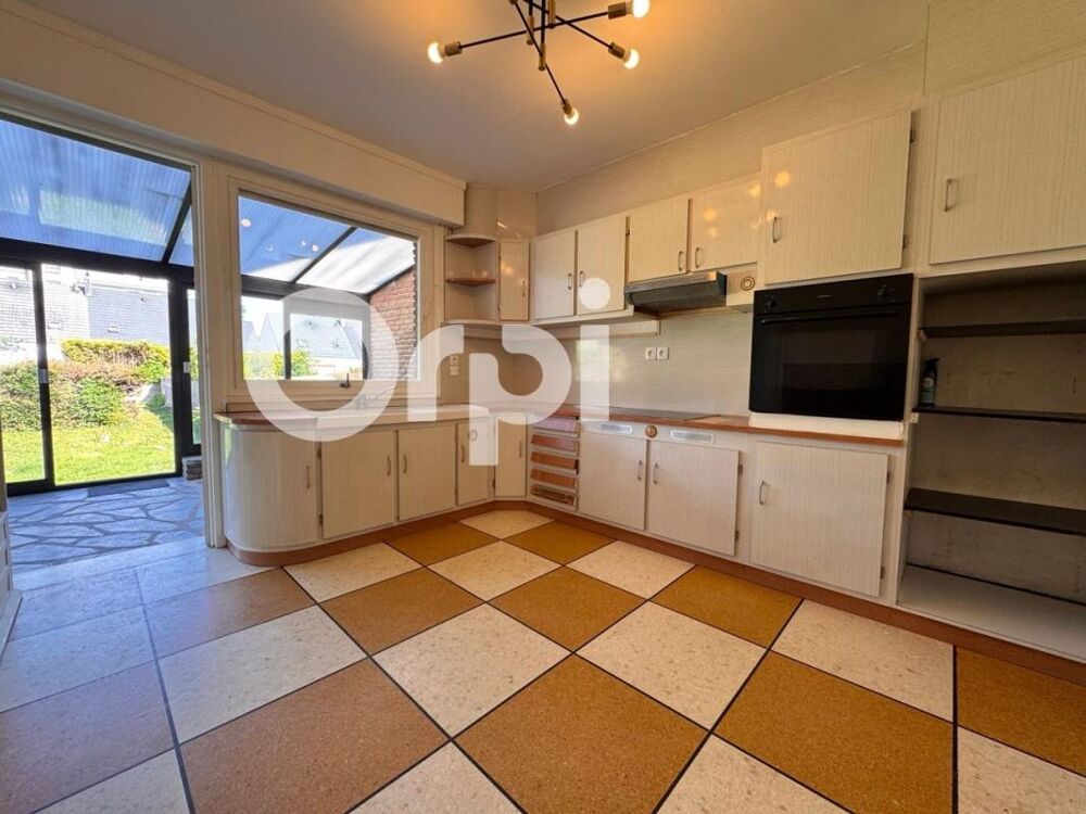 Vente Maison Maison semi-individuelle sur LAMBRES - semi plain-pied avec 5 chambres - Jardin - Garage Lambres lez douai