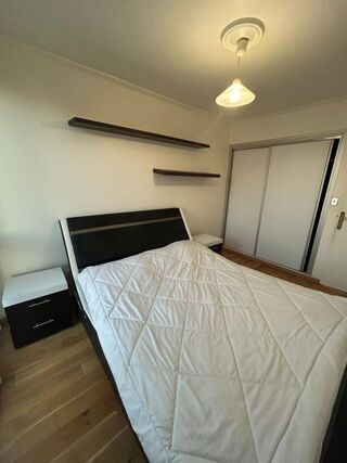  Appartement à louer 2 pièces 67 m²