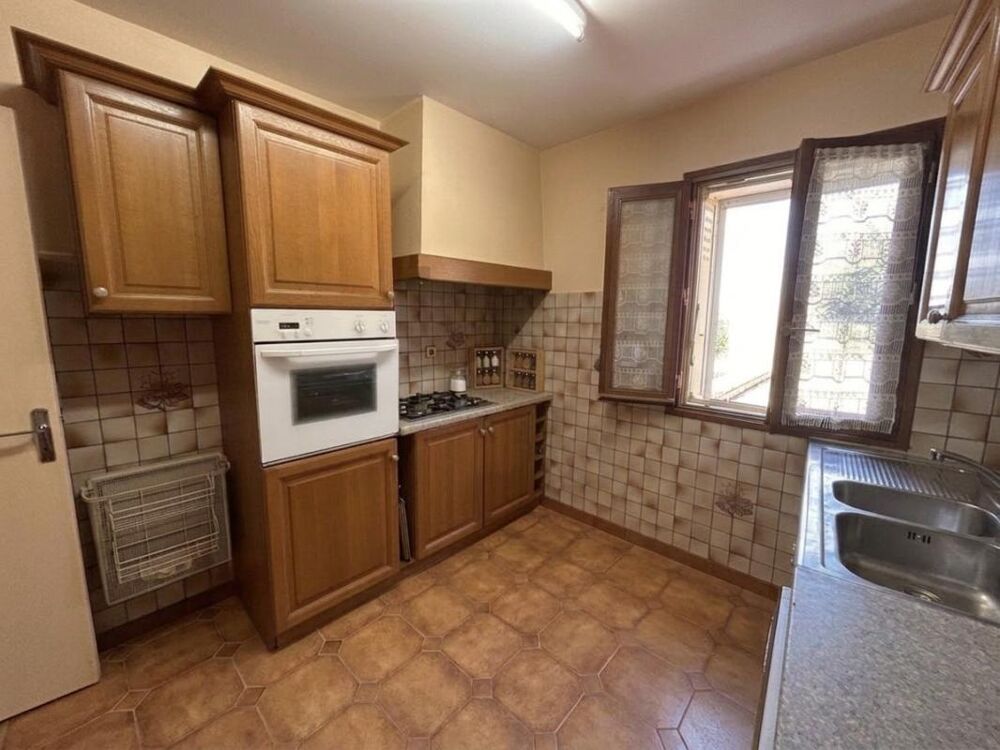 EXCLUSIVITÉ ,SAINT-HILAIRE-SOUS-CHARLIEU MAISON 4 CHAMBRES 154 m²
