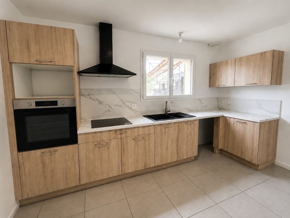 Moulis-en-Médoc  Plain-pied en parfait état, 3 chambres, cuisine neuve et climatisation