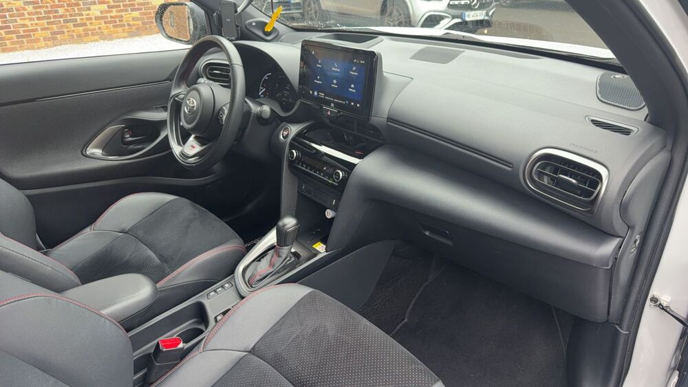 Yaris Cross 1.5 VVT-i 116 Hybrid E-CVT GR Sport 2022 occasion 91540 Mennecy