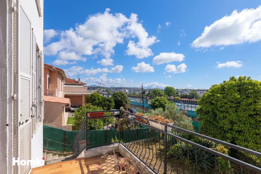 à vendre  Propriété/château Cagnes-sur-Mer (06800)