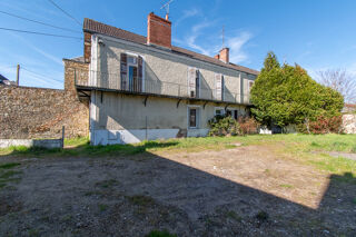  Immeuble à vendre 9 pièces 240 m²