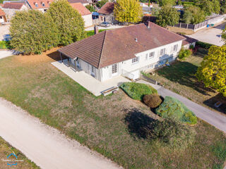  Maison à vendre 10 pièces 232 m²
