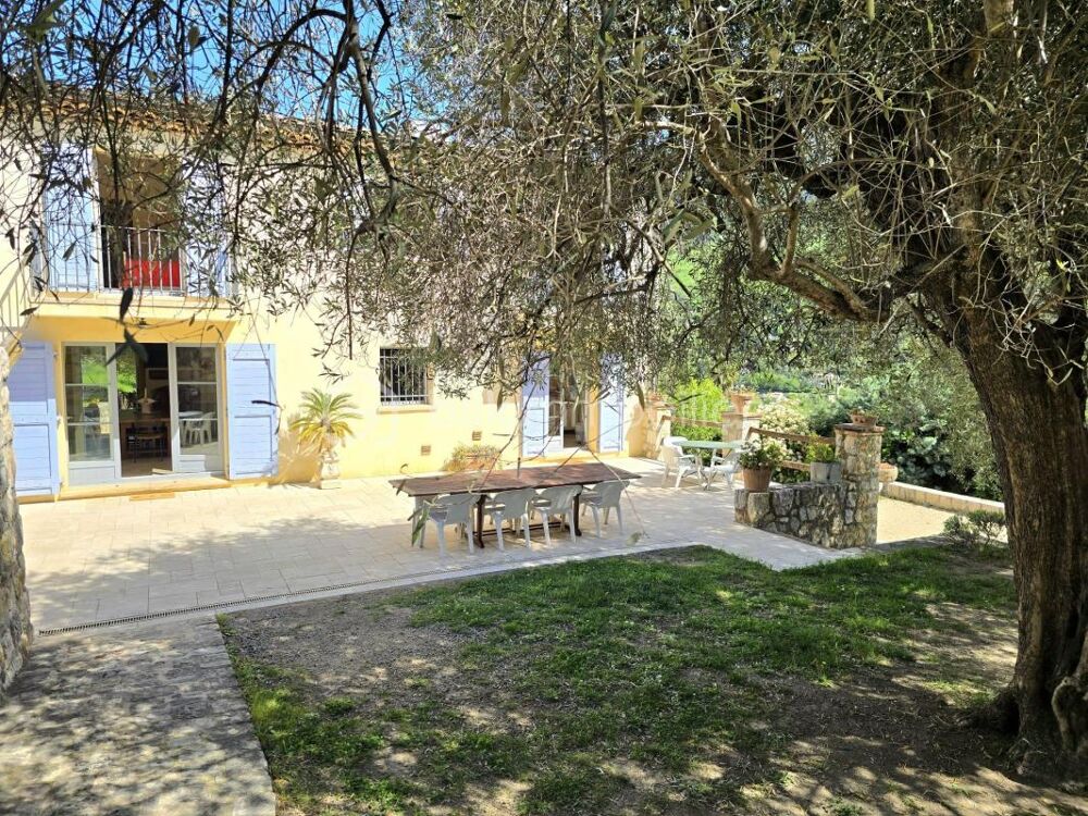Bastide de caractère au Bar-sur-Loup  Élégance provençale et vue dexception
