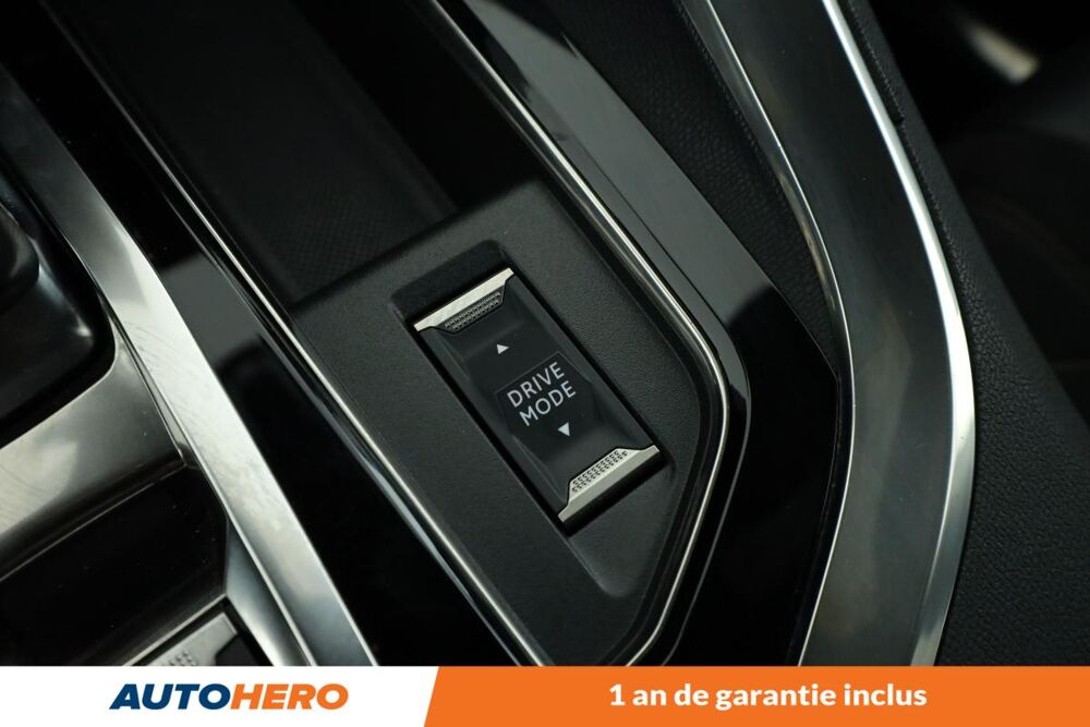 3008 1.6 Hybrid GT Pack e-EAT8 225 ch 2022 occasion 92130 Issy-les-Moulineaux