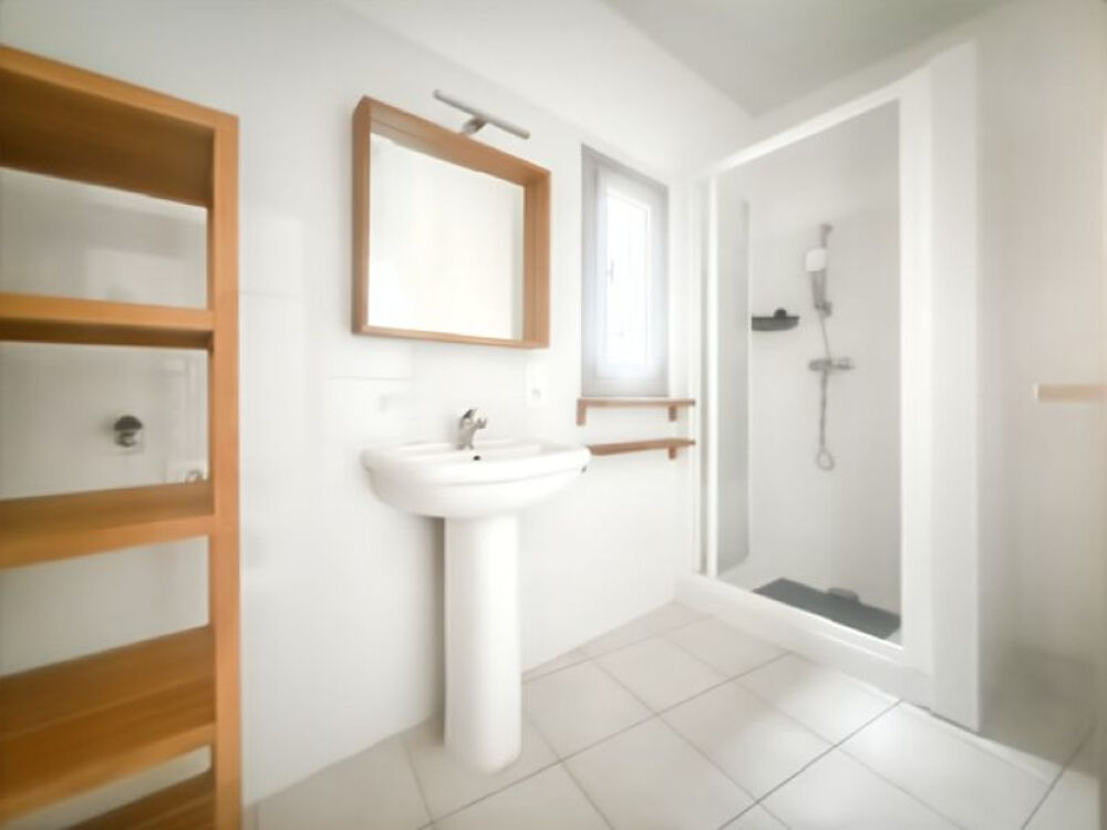 Appartement T3 + Murs commerciaux en rez -de-chaussée 100 m2