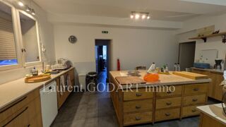  Maison  vendre 14 pices 426 m