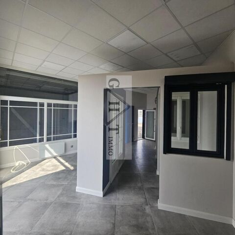  Local d'activité avec logements – Emplacement stratégique 