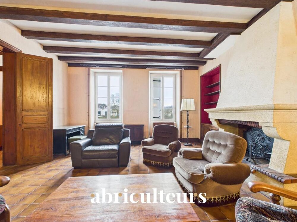Vente Maison Maison de Maître au coeur du centre ville en vente à Jarnac (16200) Jarnac