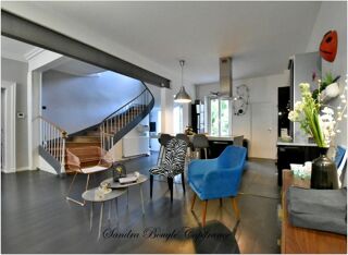  Maison à vendre 12 pièces 317 m²