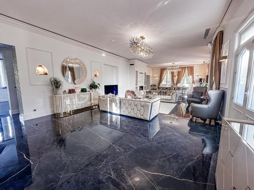  vendre  Proprit/chteau Dammarie-les-Lys (77190)