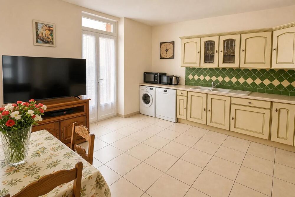 Maison lumineuse 5 chambres à Lézignan-Corbières (vendu loué)