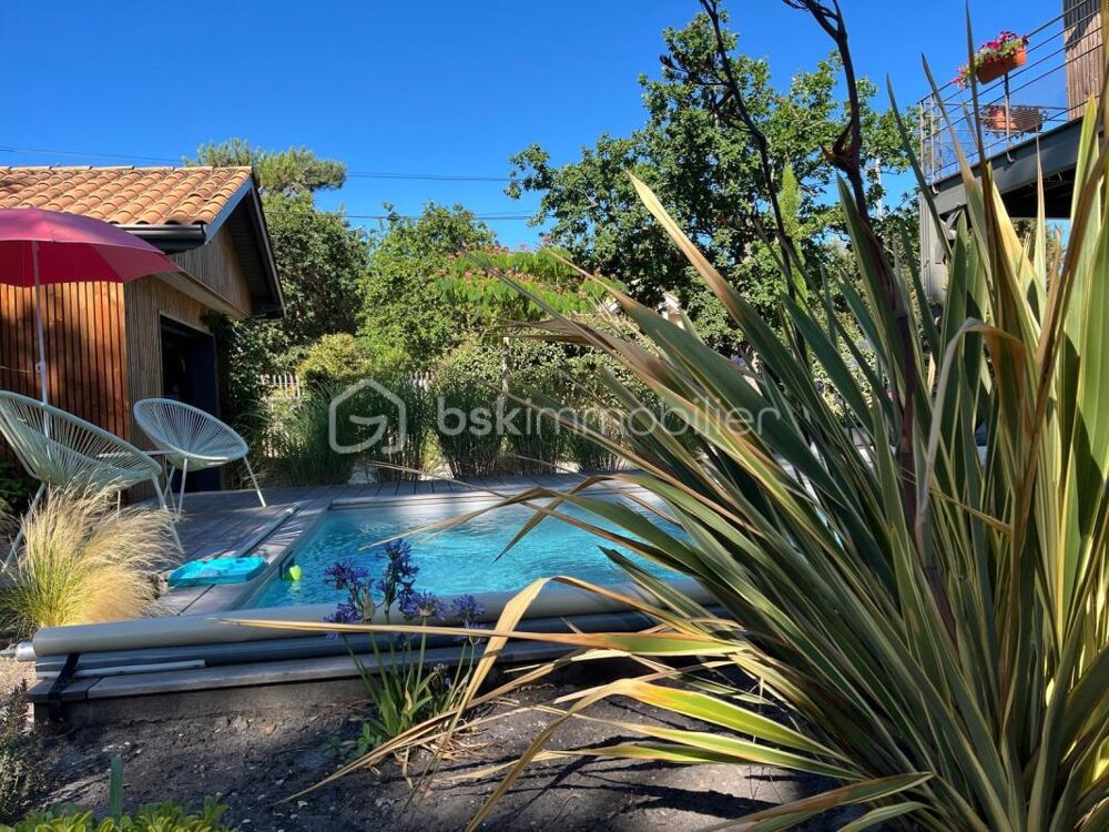 Vente Maison VILLA D'EXCEPTION À SOULAC-SUR-MER – À 400 MÈTRES DE L'OCÉAN Soulac sur mer