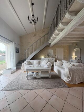 Vente Propriété/Château Maison familiale d'exception , idéalement située Saint lumine de clisson