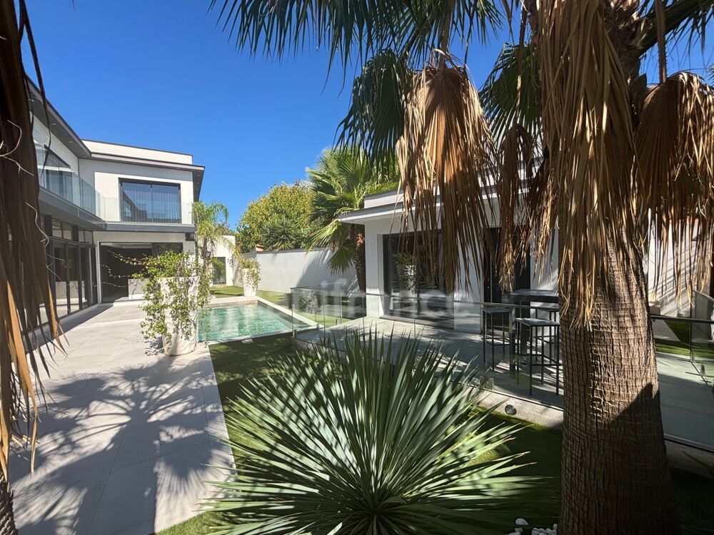 Vente Maison GRAU D'AGDE, VILLA CONTEMPORAINE P7 AVEC DOUBLE GARAGE, PRESTATIONS LUXUEUSES PROCHE MER, SECTEUR CALME Le grau d agde