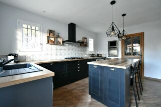  Villa  vendre 5 pices 157 m