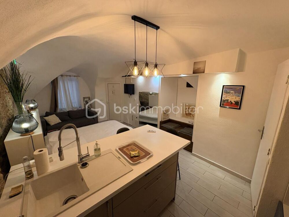 Vente Appartement Cannes centre – Studio de charme sous voûte en pierre, rénové et climatisé – 23 m² Cannes