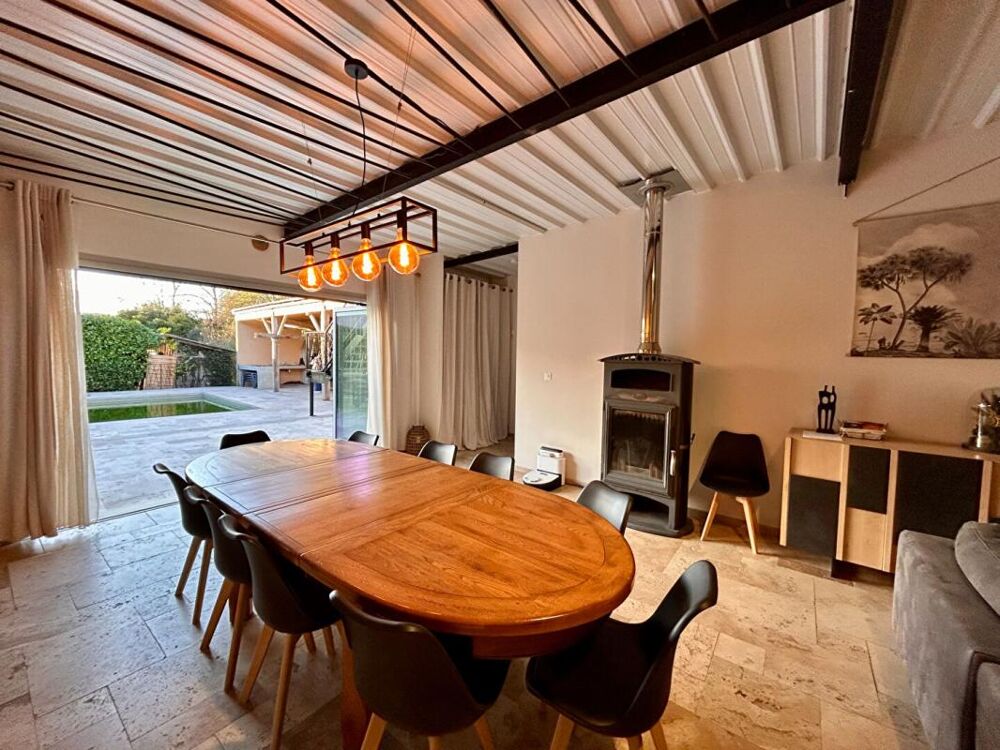 Superbe demeure de prestige, 230 m², au Eyzies 24620