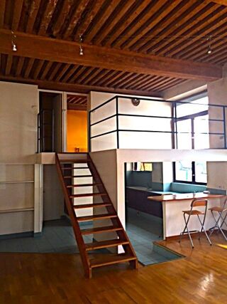  Appartement à louer 2 pièces 70 m²