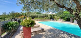  Propriété/château à vendre 12 pièces 202 m²