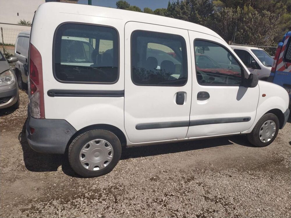 Kangoo 1,2i 60CV 5 Places 1999 occasion 13510 &Eacute;guilles