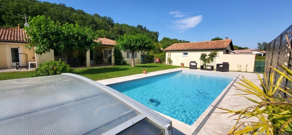 Maison contemporaine de 188 m²  Plain-pied  5 chambres  Piscine  Terrain de 2 192 m²