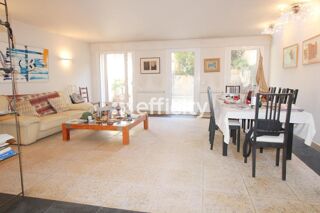  Immeuble � vendre 293 m�