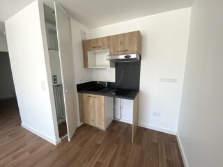  Appartement à louer 2 pièces 42 m²