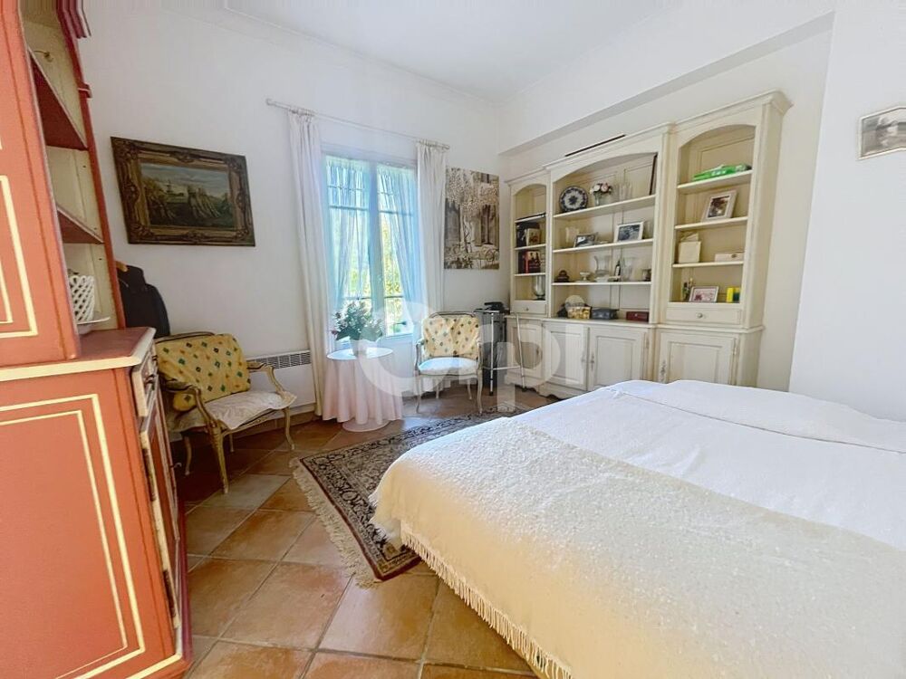 � vendre  Appartement Antibes (06600)