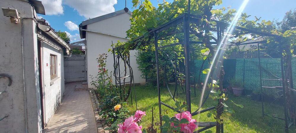 Location Appartement Studio de 25m2 à louer sur Stains Stains