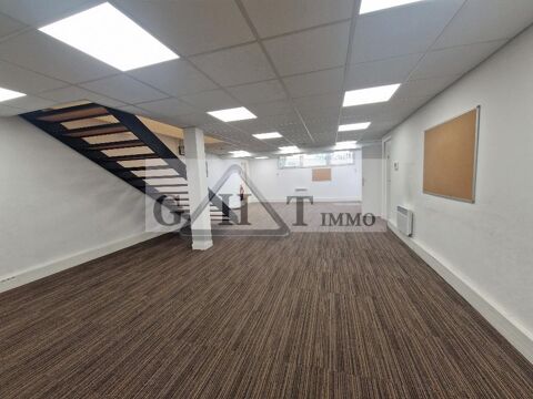 A LOUER  127 M&sup2; DE BUREAUX A  MONTREUIL CROIX DE CHAVAUX 2480 93100 Montreuil