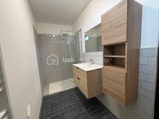  Immeuble � vendre 10 pi�ces 142 m�