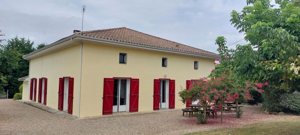 Ensemble immobilier Grateloup Saint Gayrand : Maison 8 pièce(s) 303 m2 + Appartement T2 indépendant+ Dépendances