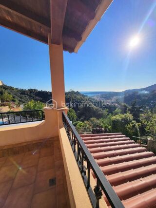  Villa � vendre 5 pi�ces 247 m�