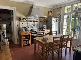  Propri�t�/ch�teau � vendre 9 pi�ces 320 m�