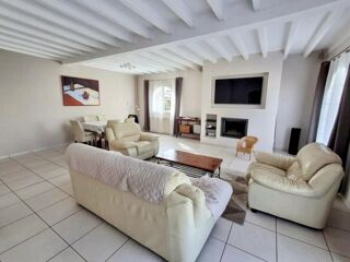Vente Maison Maison de plain-pied - 4 chambres, piscine, jardin et garage à Ambès (33810) Ambes