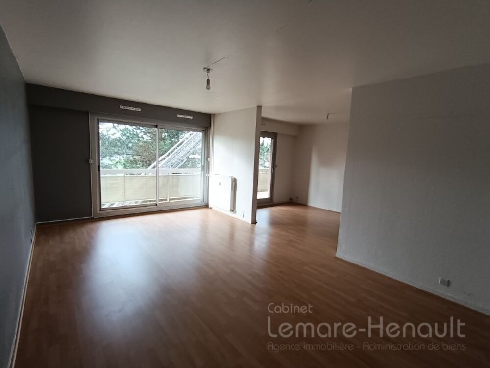 F4, dans Résidence Gardien & Ascenseur  Parking et Cave  84.20 m²