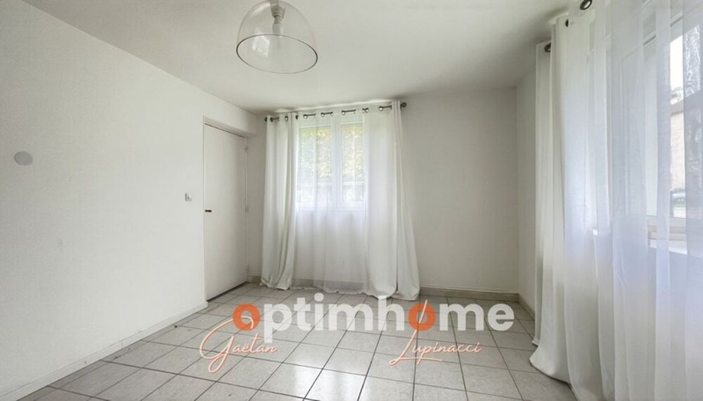Spécial investisseurs ou promoteur _ Grand terrain 36 ares, ensemble immobilier locatif, à Bertrange (57)