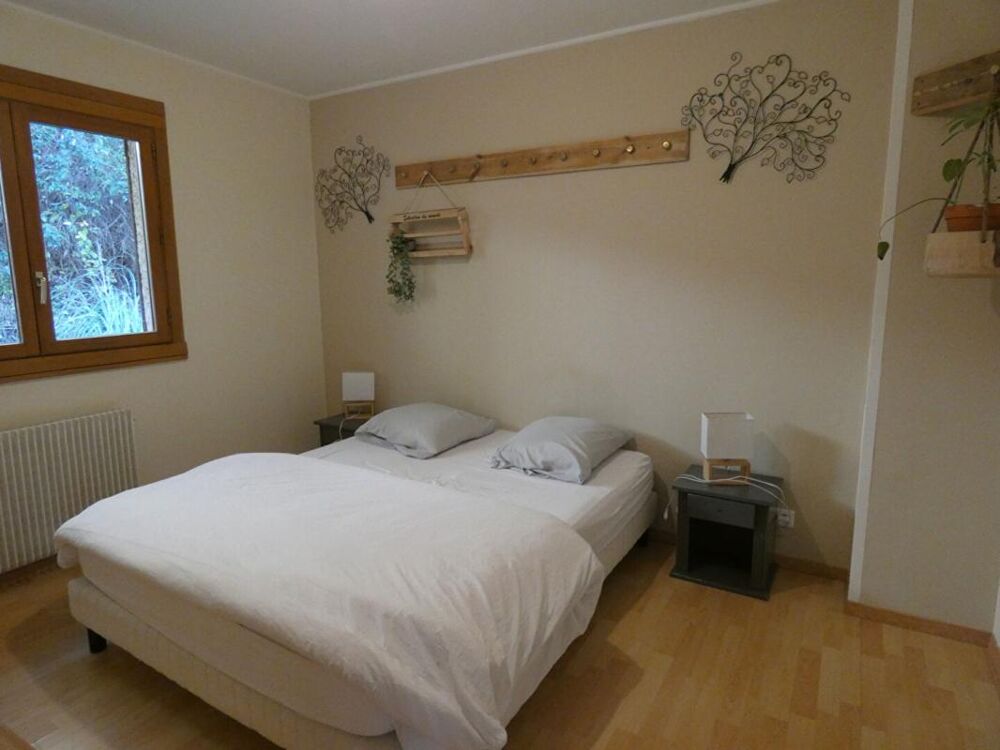 Vente Maison Maison familiale 5 chambres + sous sol total Ivry la bataille