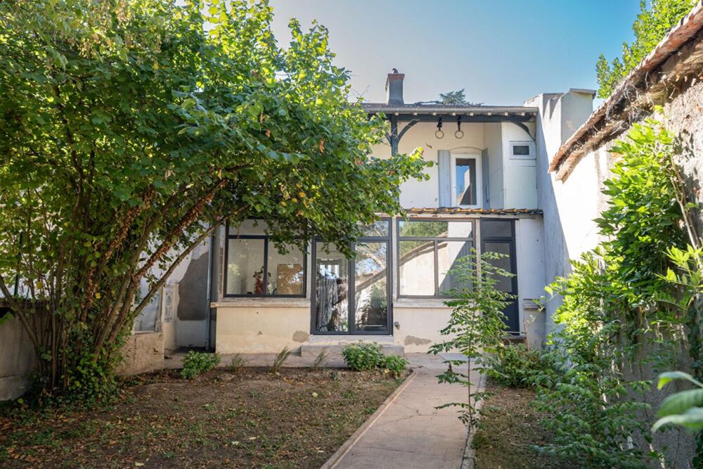 Vente Maison Maison  3 pièce(s) 143.48 m2 Caluire et cuire