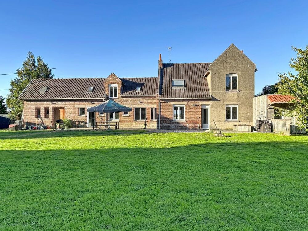 Maison style longère rénovée bâtie sur 1 hectare