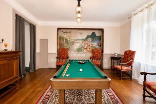  Maison à vendre 8 pièces 231 m²